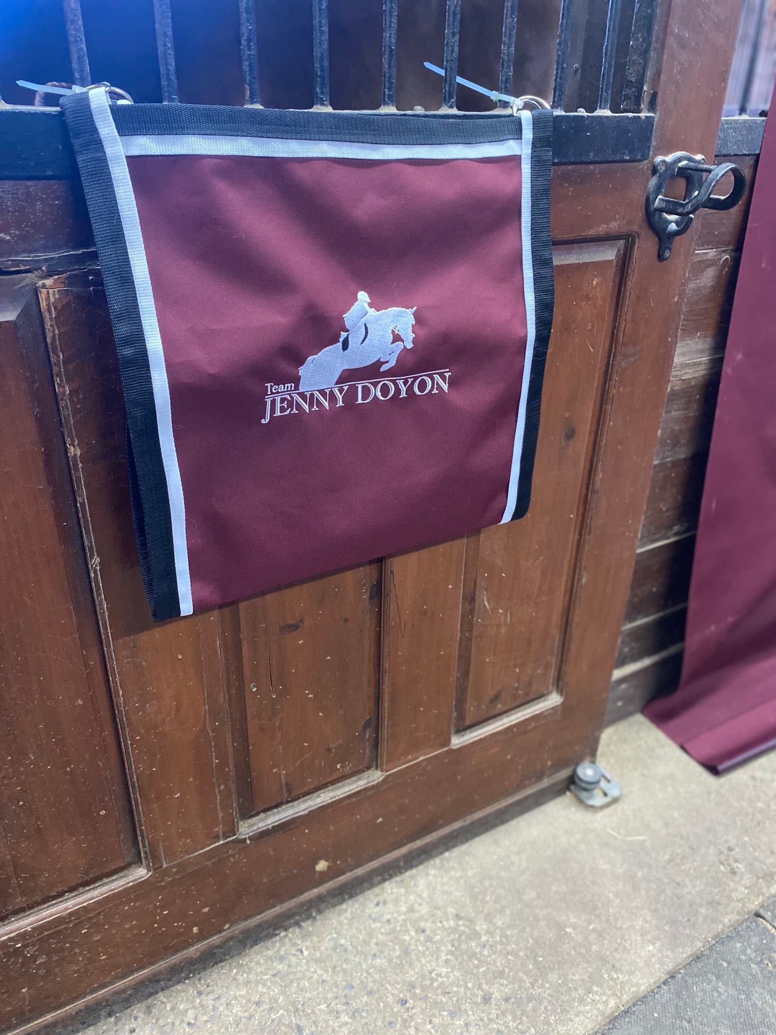 Jenny Doyon Show Gear 01